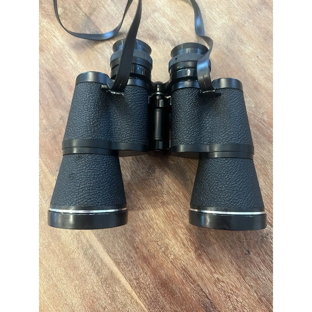 Tasco 2023 10x50MM Wide Angle Binoculars with Original Case And Lens Cleaner EUC
